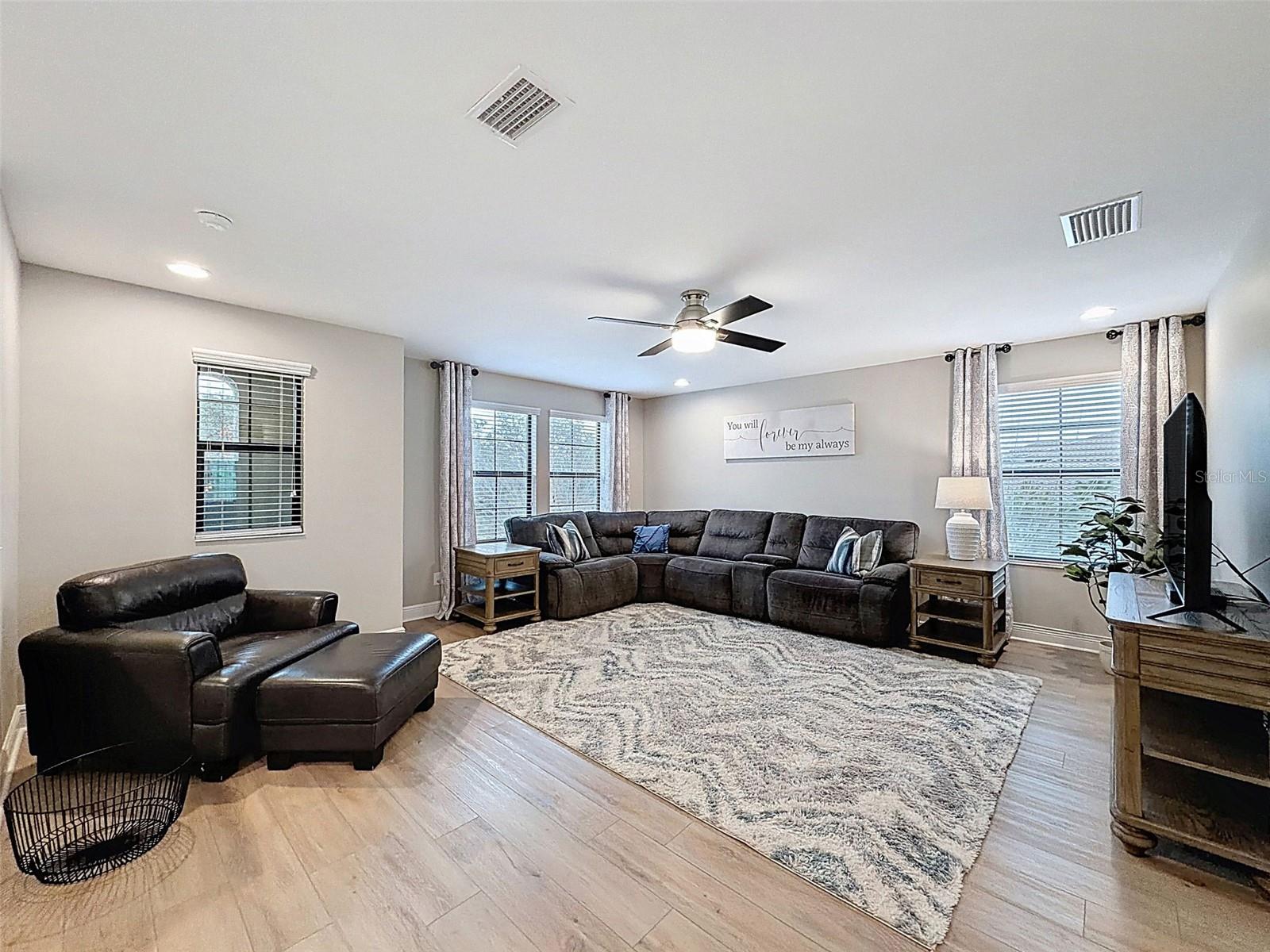 Image 25 of 56 For 4312 Burdick Loop