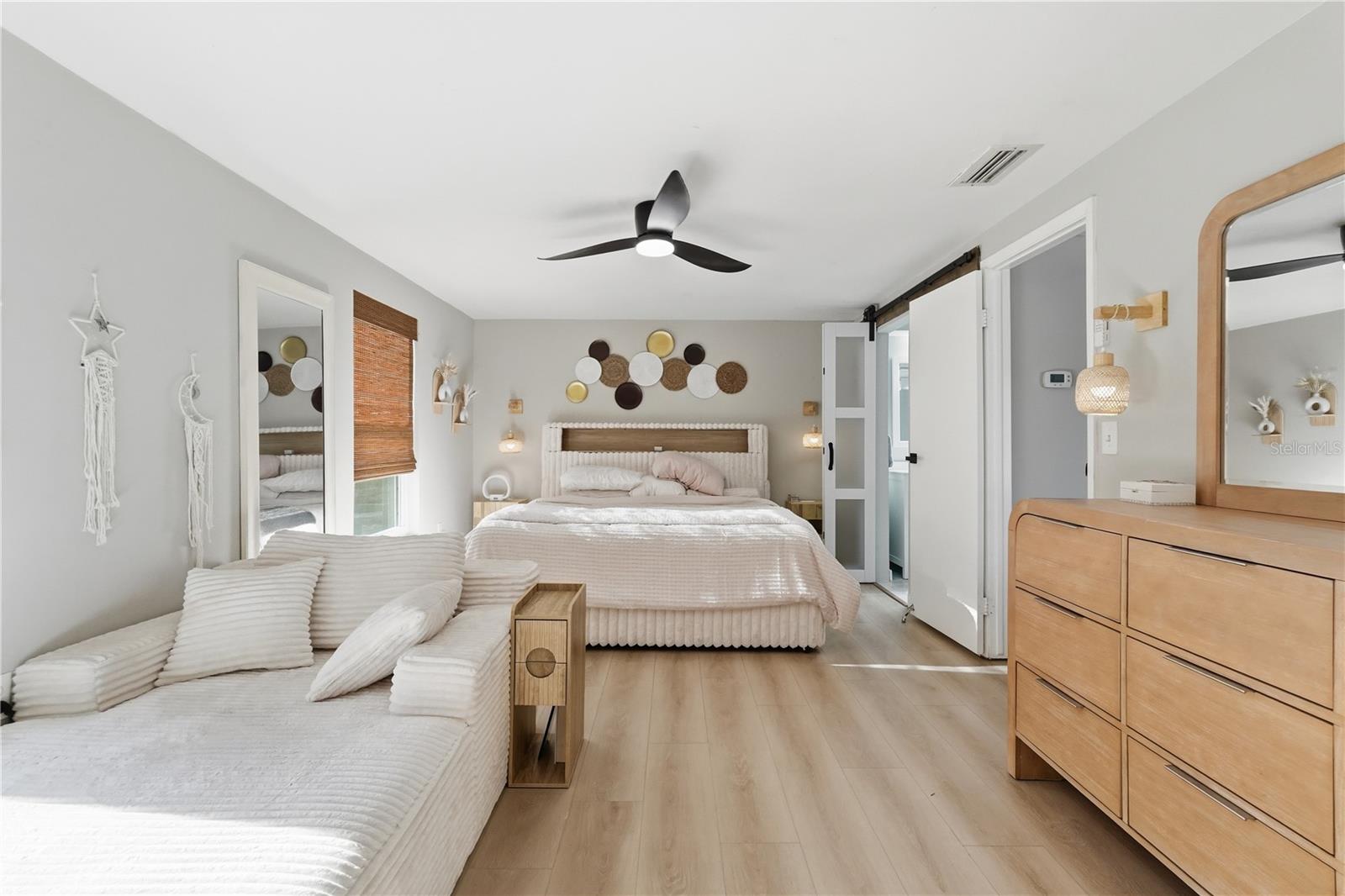 Image 14 of 31 For 49 Valencia Circle