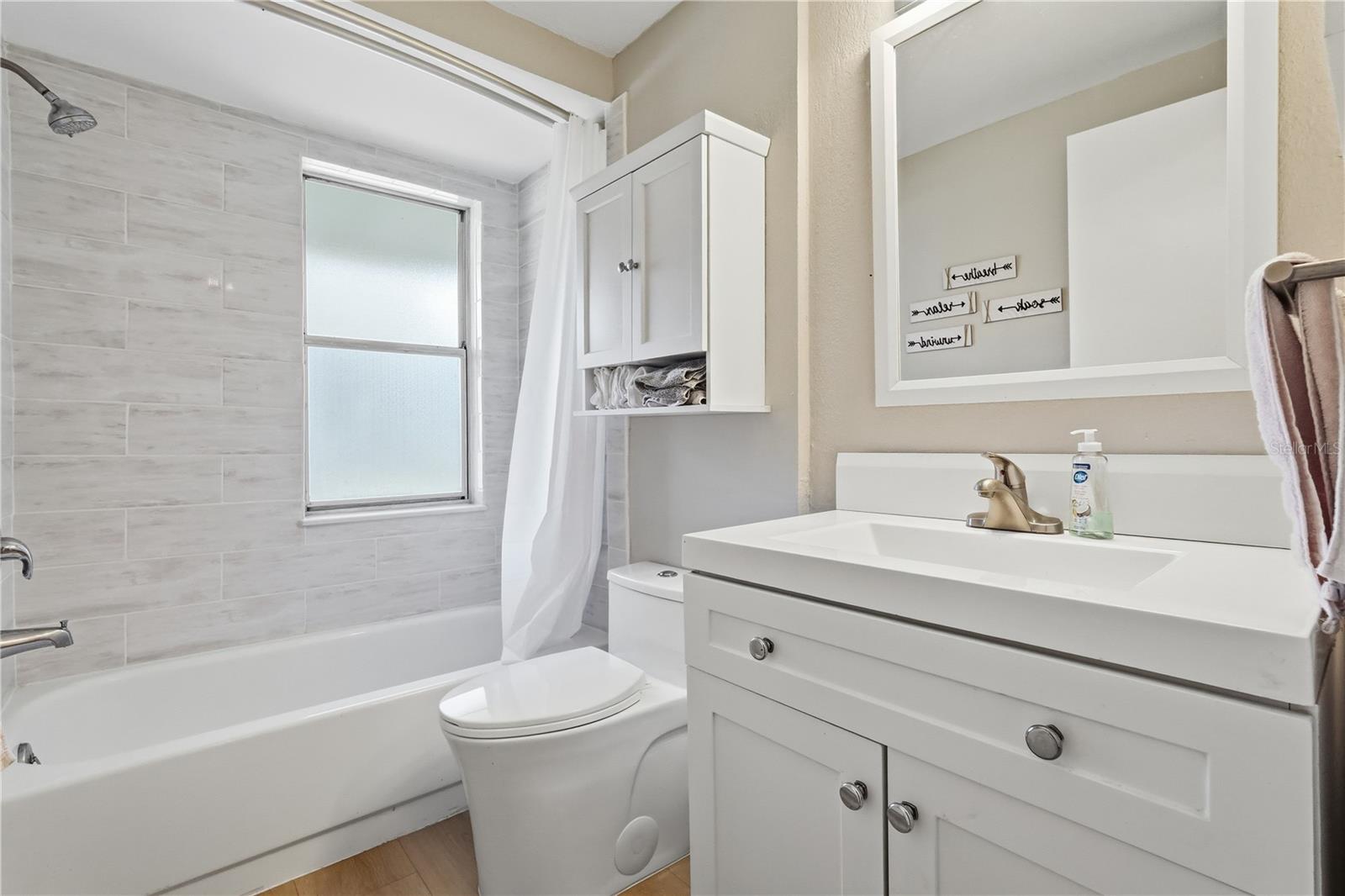 Image 18 of 31 For 49 Valencia Circle