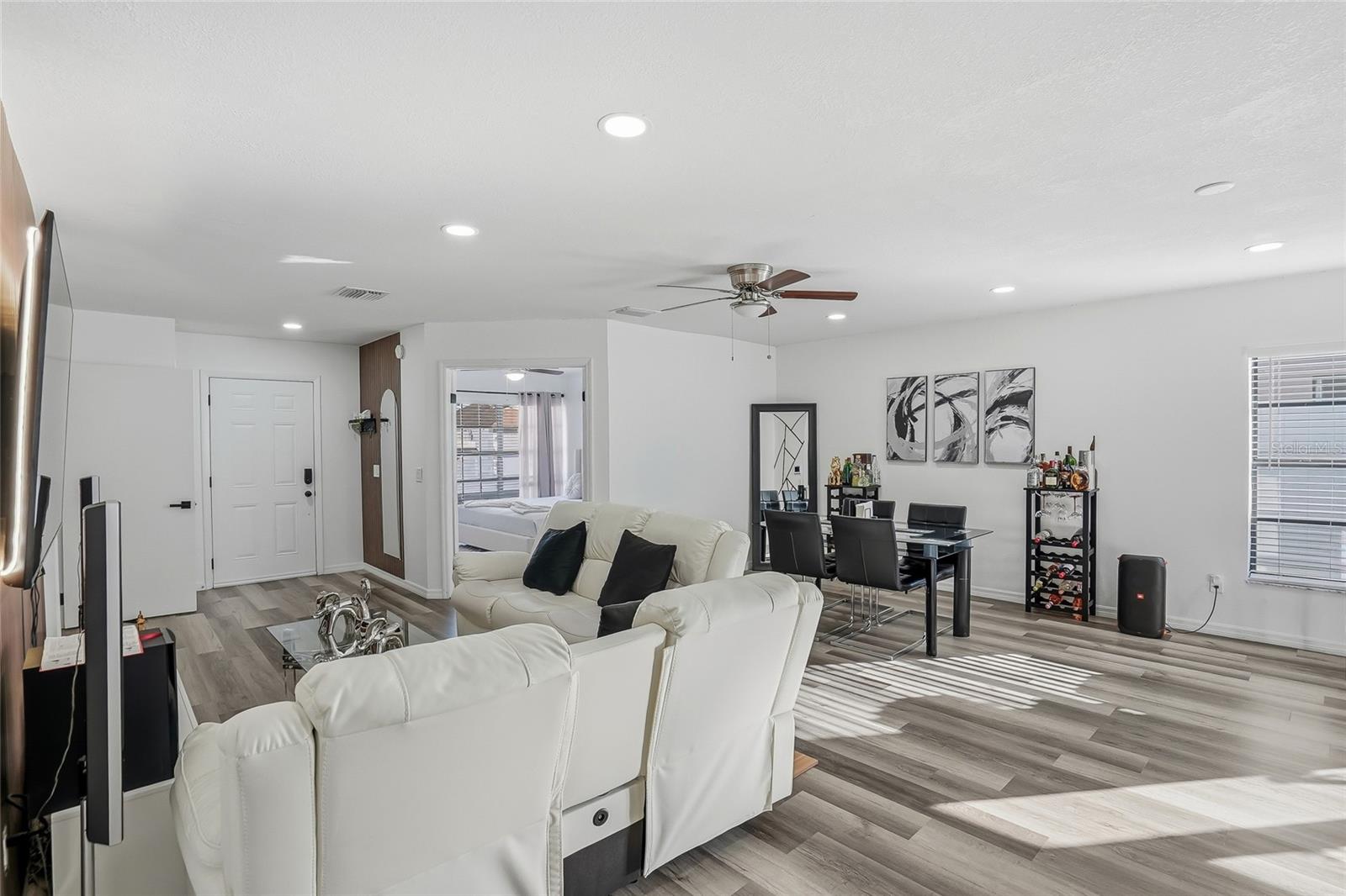 Image 10 of 47 For 9209 Camino Villa Boulevard