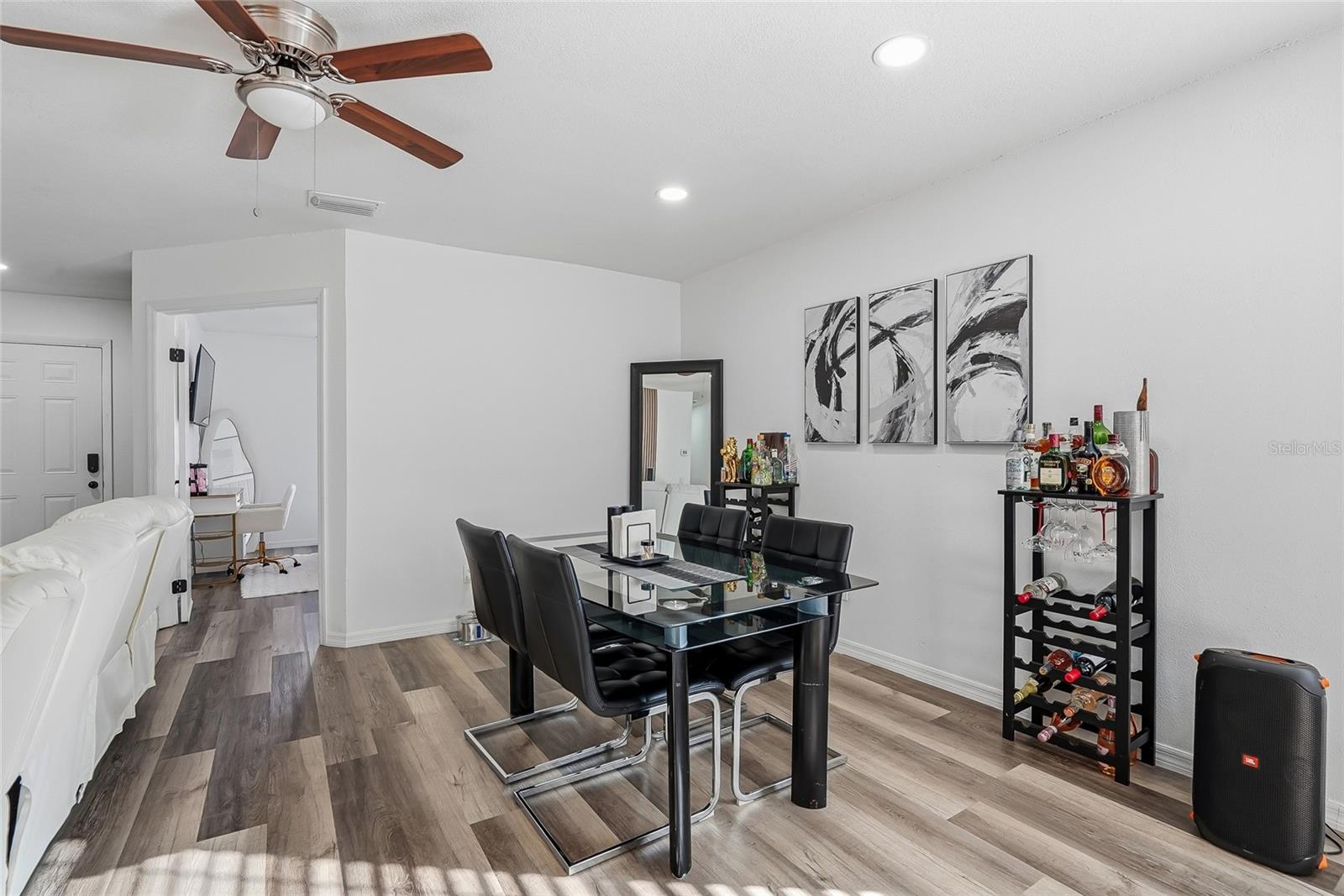 Image 11 of 47 For 9209 Camino Villa Boulevard