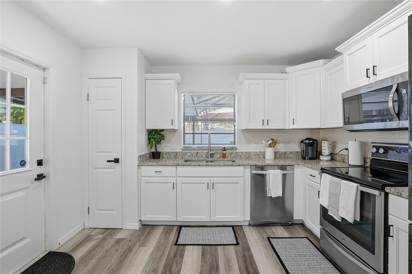 Image 19 of 47 For 9209 Camino Villa Boulevard