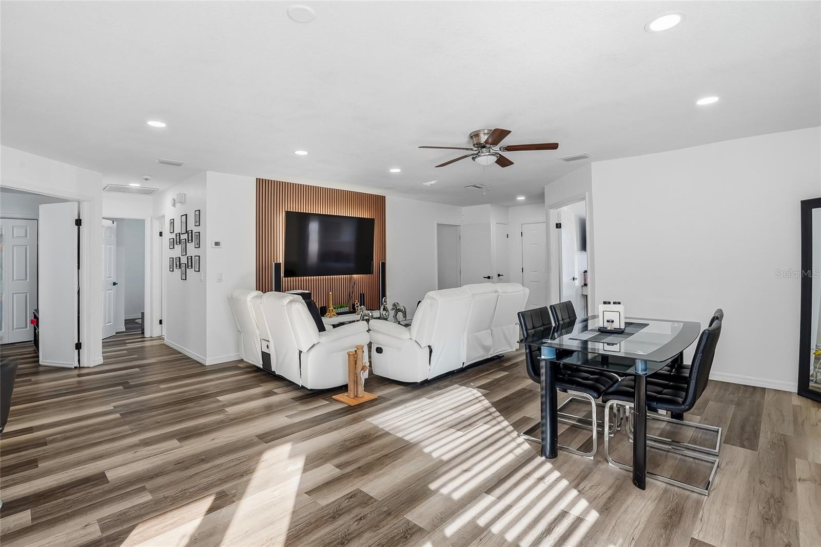 Image 20 of 47 For 9209 Camino Villa Boulevard