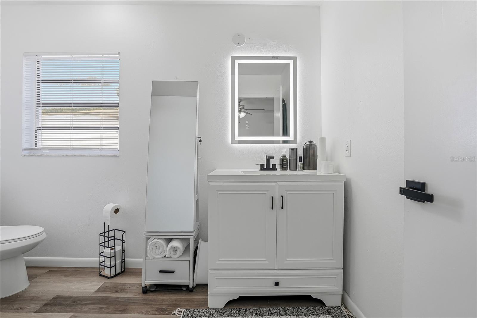 Image 33 of 47 For 9209 Camino Villa Boulevard