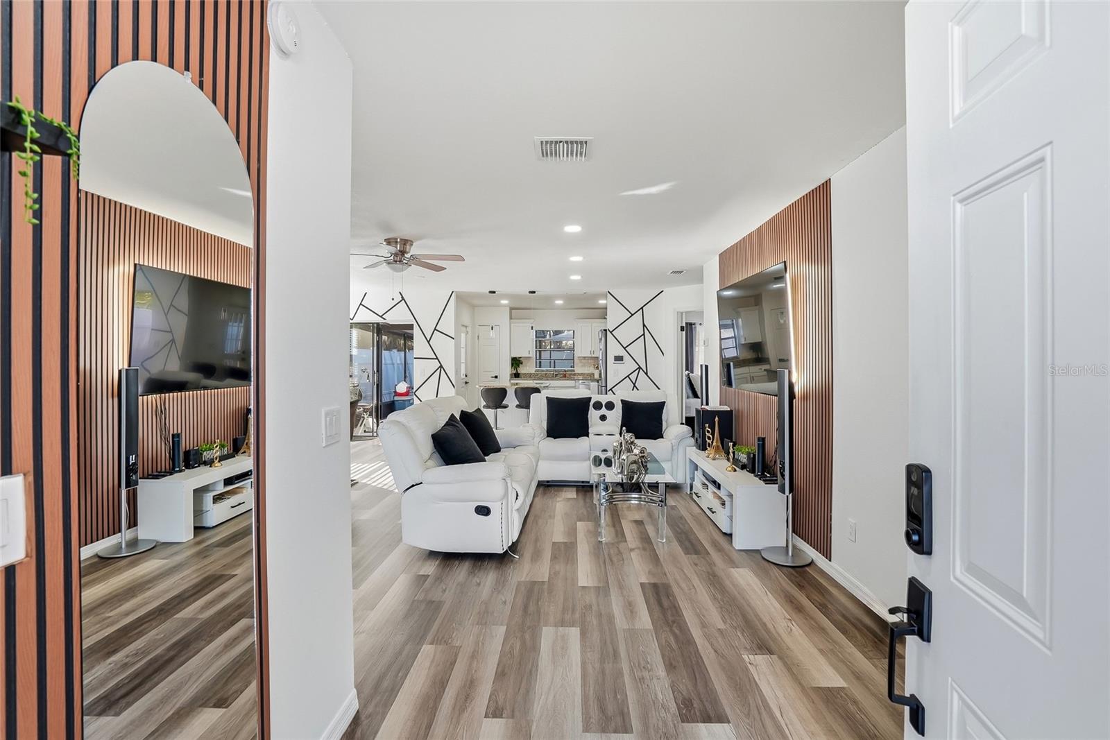 Image 6 of 47 For 9209 Camino Villa Boulevard