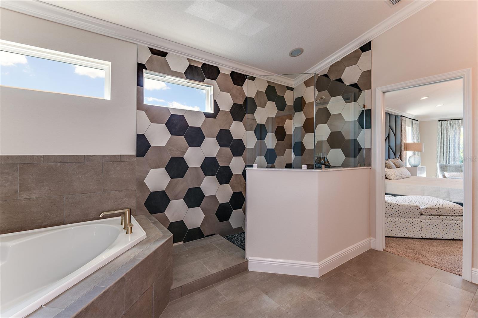 Listing photo id 10 for 18460 Purple Creek Lane