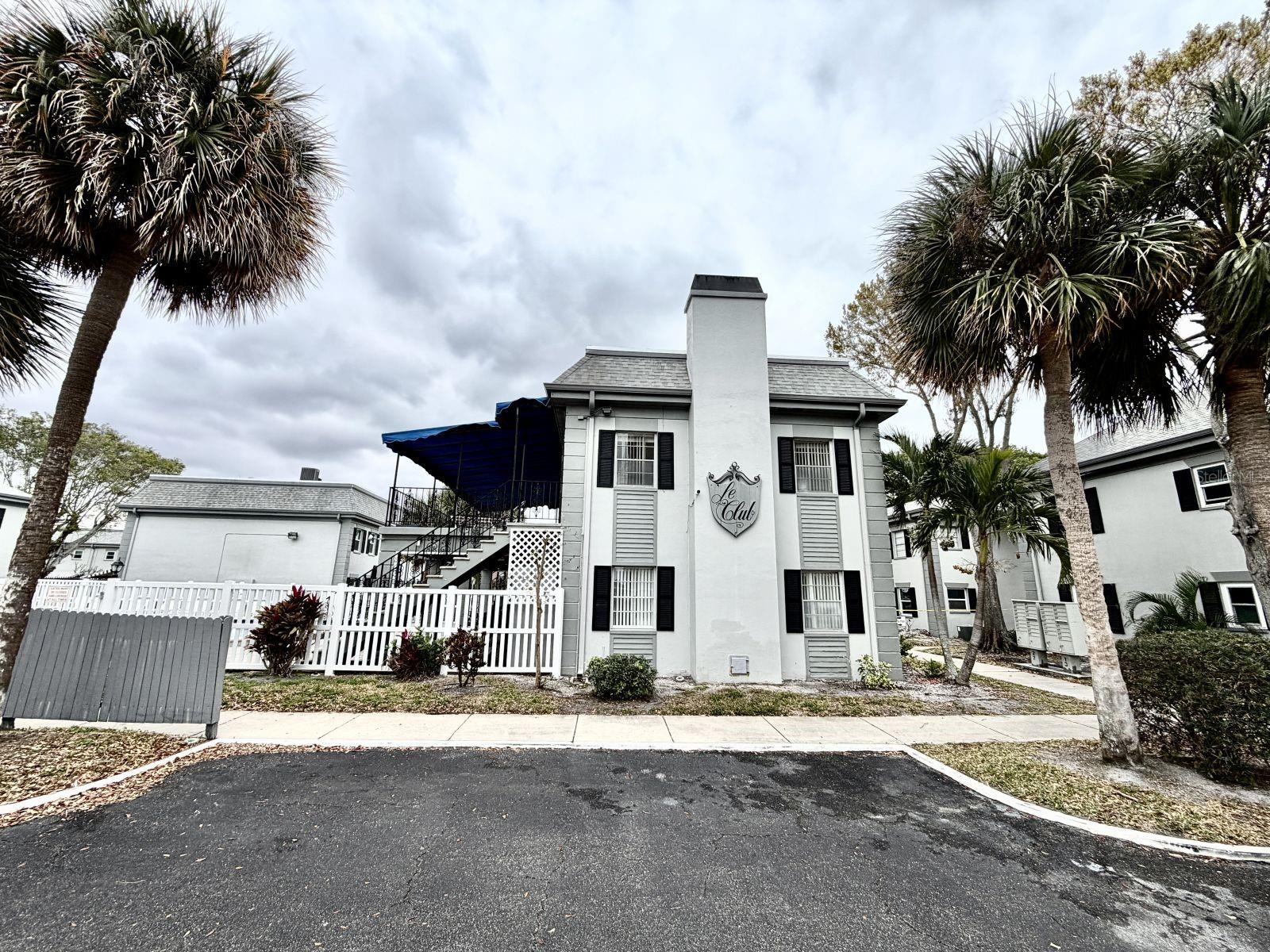 Image 2 of 16 For 6970 Place De La Paix 1a