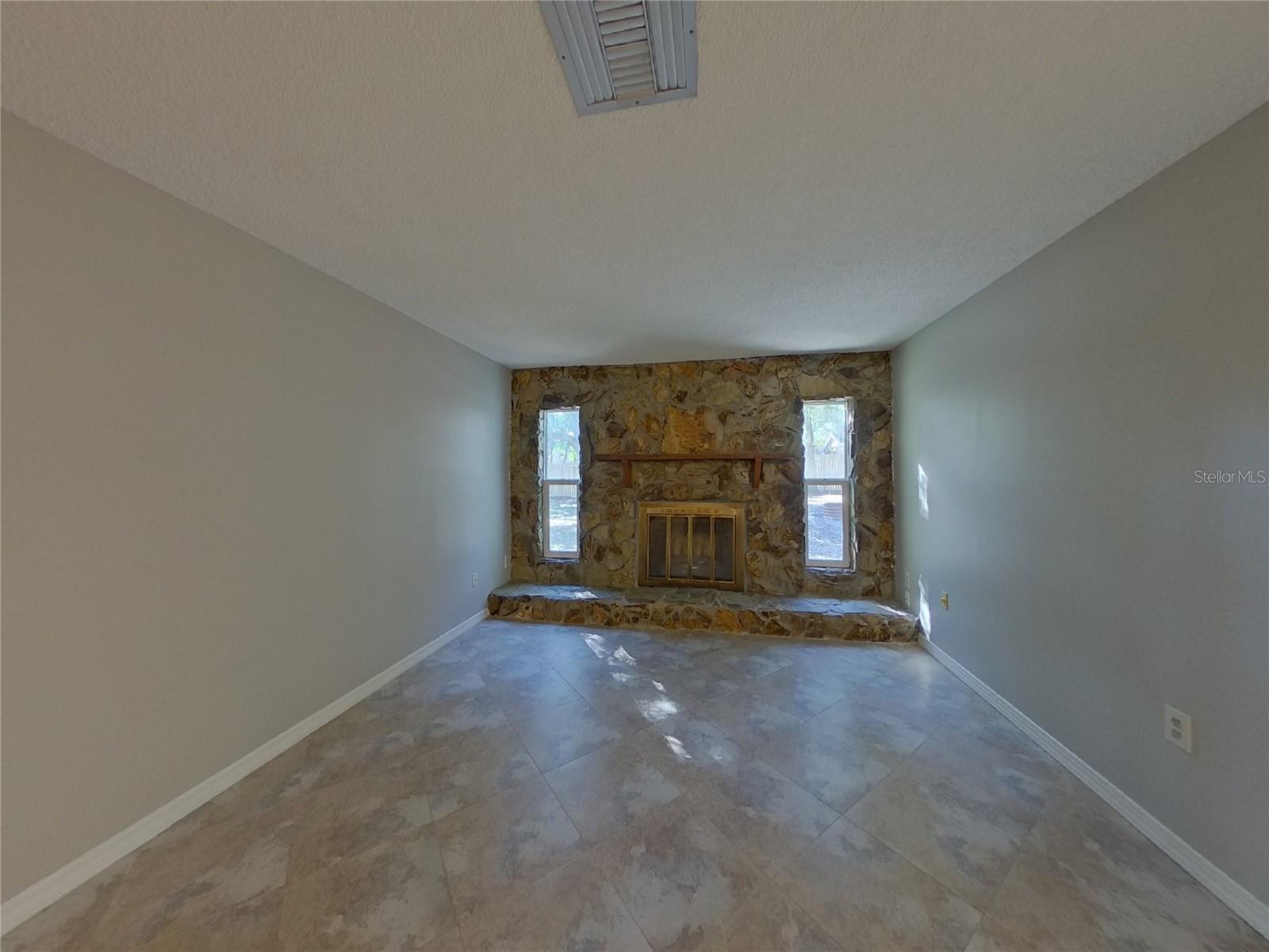 Image 18 of 21 For Address Not Provided