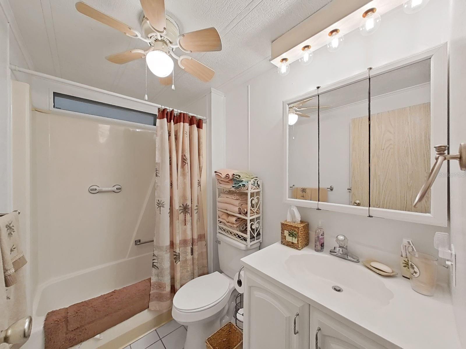 Image 14 of 20 For 12501 Ulmerton Road 140