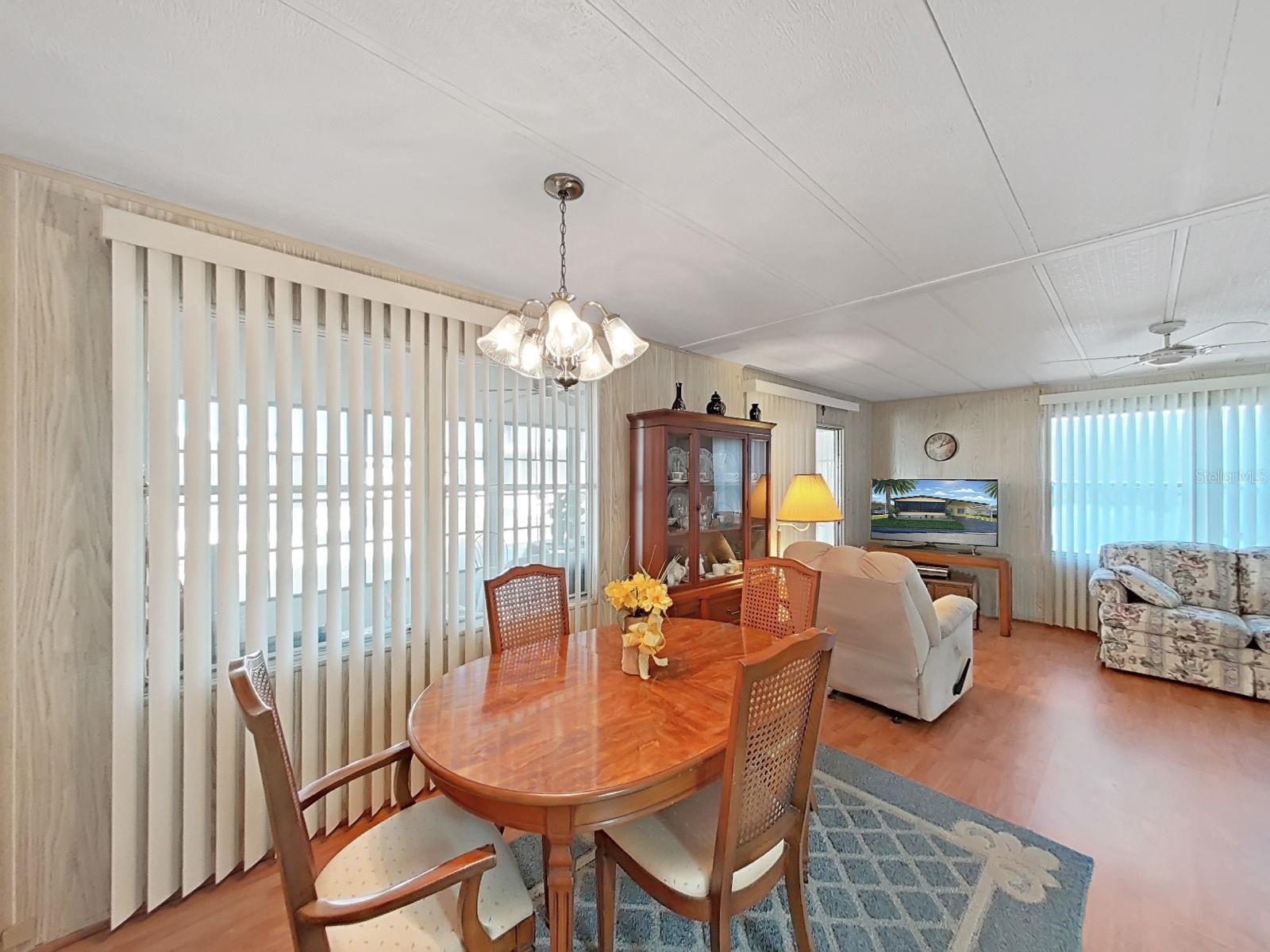 Image 4 of 20 For 12501 Ulmerton Road 140