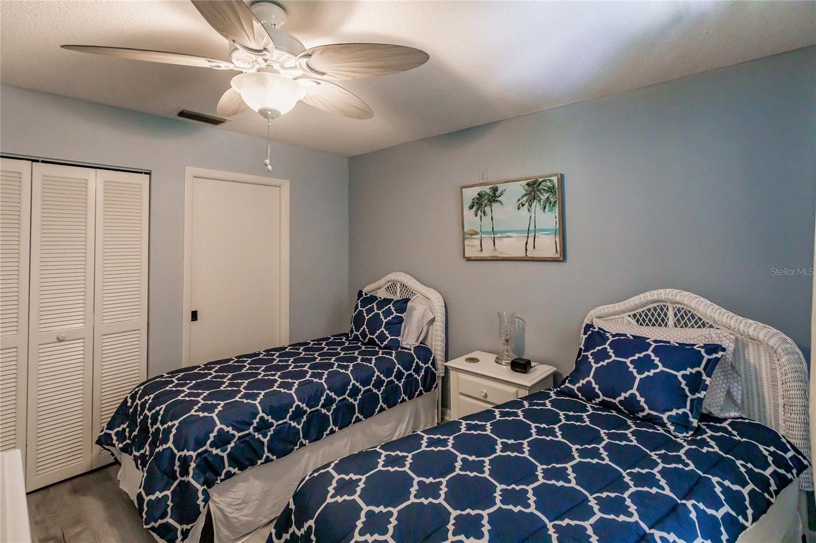 Image 11 of 15 For 6061 Peppertree Way 116