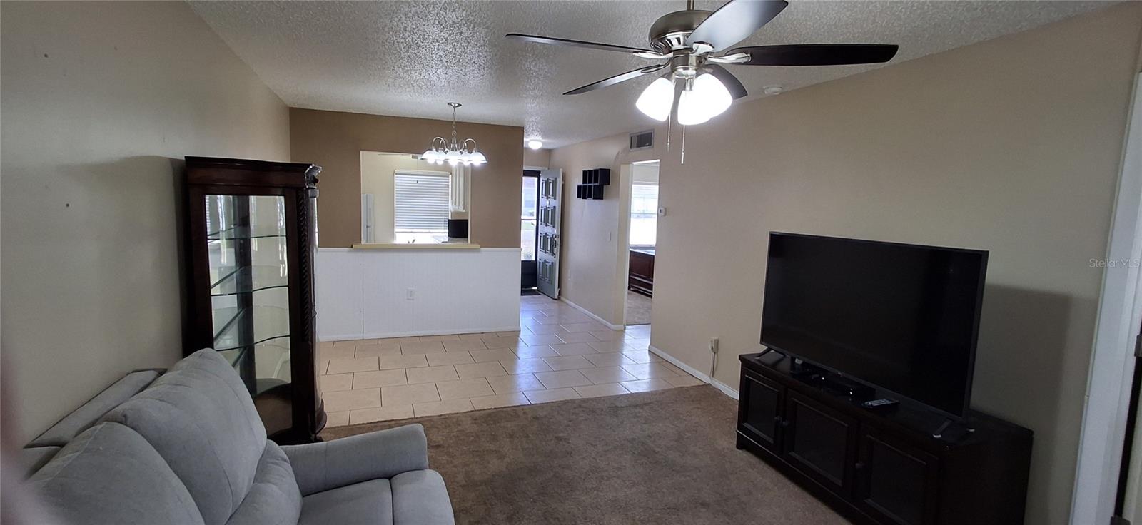 Listing photo id 19 for 4737 Lake Villa Drive