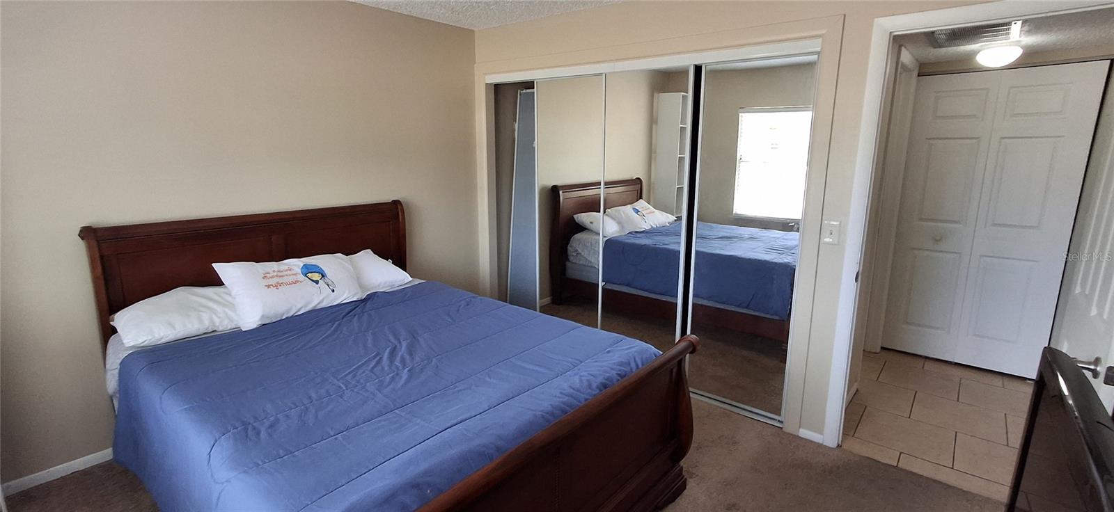 Listing photo id 24 for 4737 Lake Villa Drive