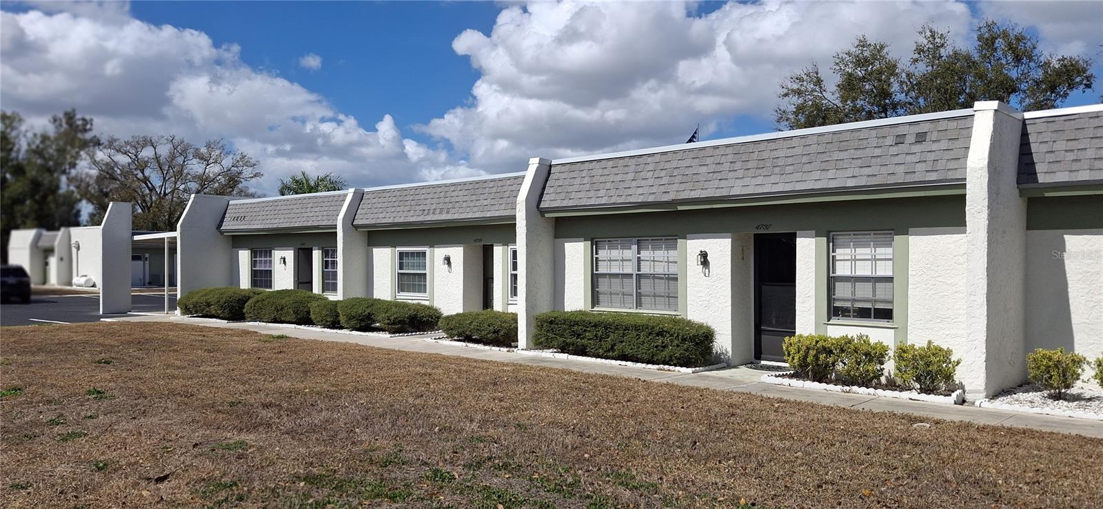 Listing photo id 27 for 4737 Lake Villa Drive