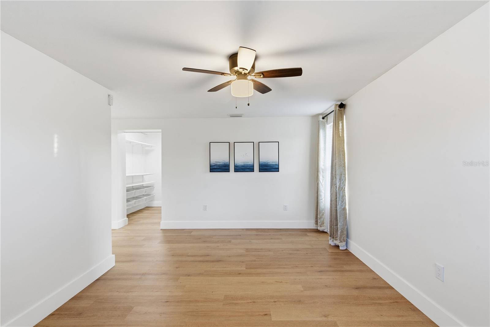 Image 21 of 50 For 327 Sunny Lane