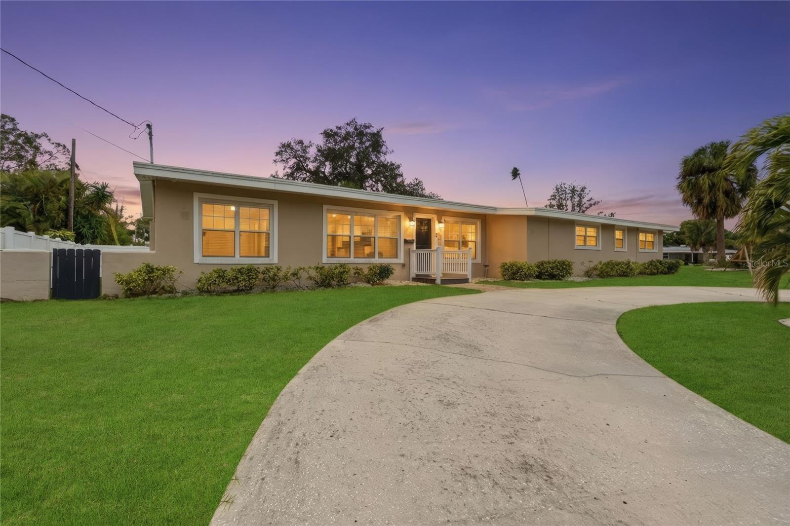 Image 3 of 50 For 327 Sunny Lane