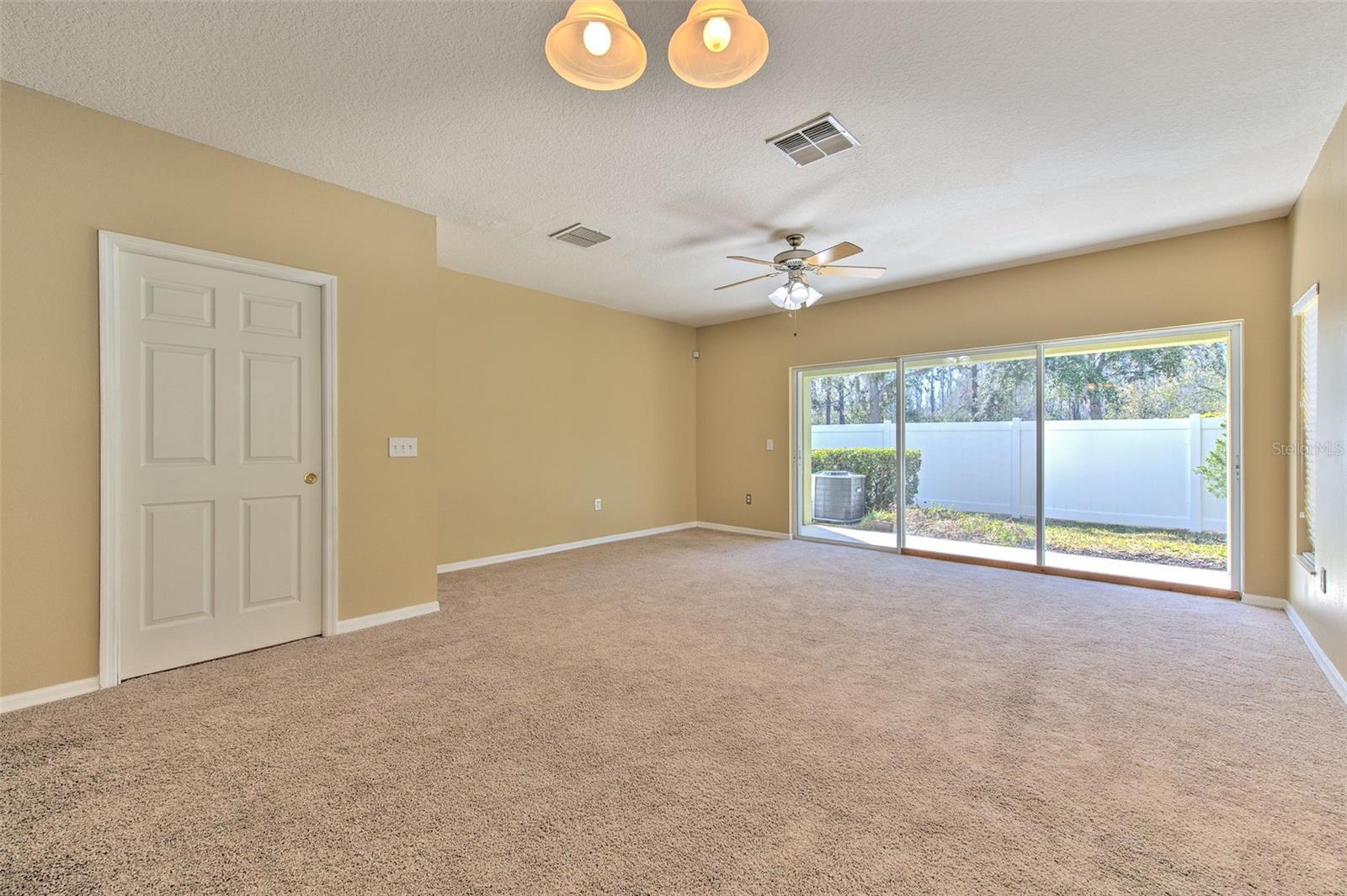 Image 10 of 33 For 20424 Needletree Drive