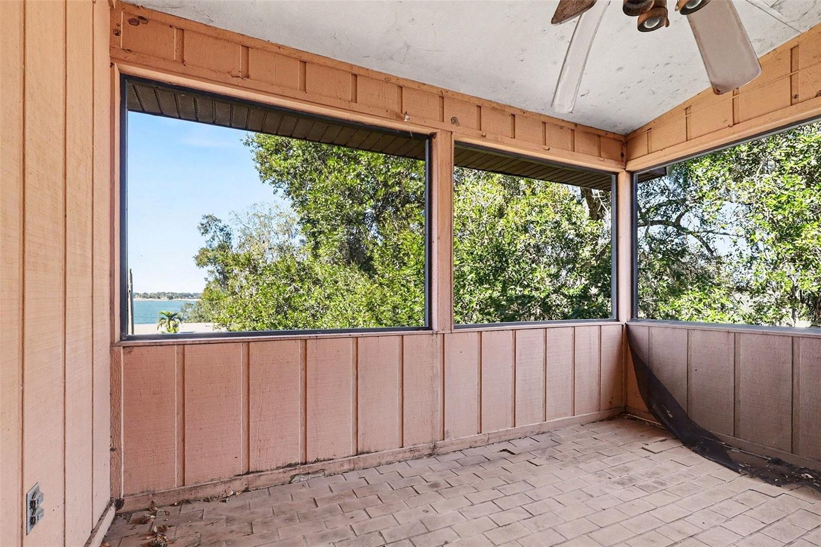 Image 4 of 7 For 1139 Lakeshore Boulevard