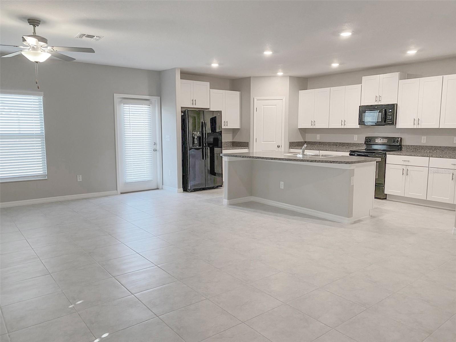 Image 4 of 51 For 3816 Hanover Drive