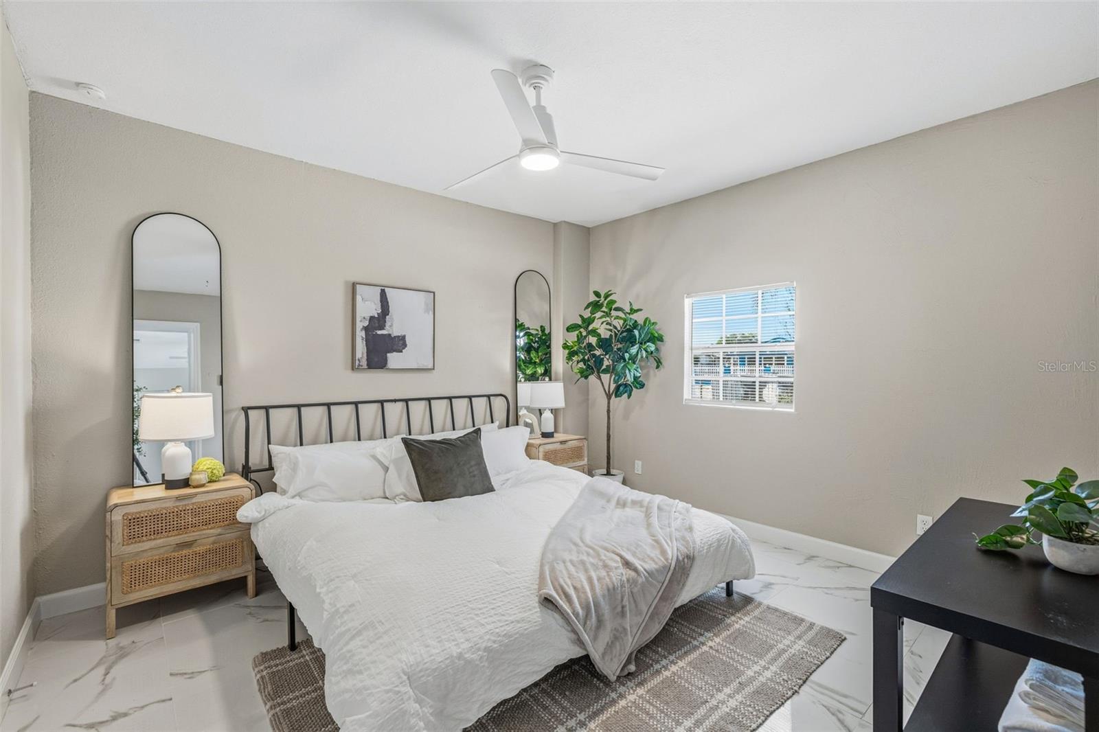 Image 12 of 26 For 613 Savannah Avenue