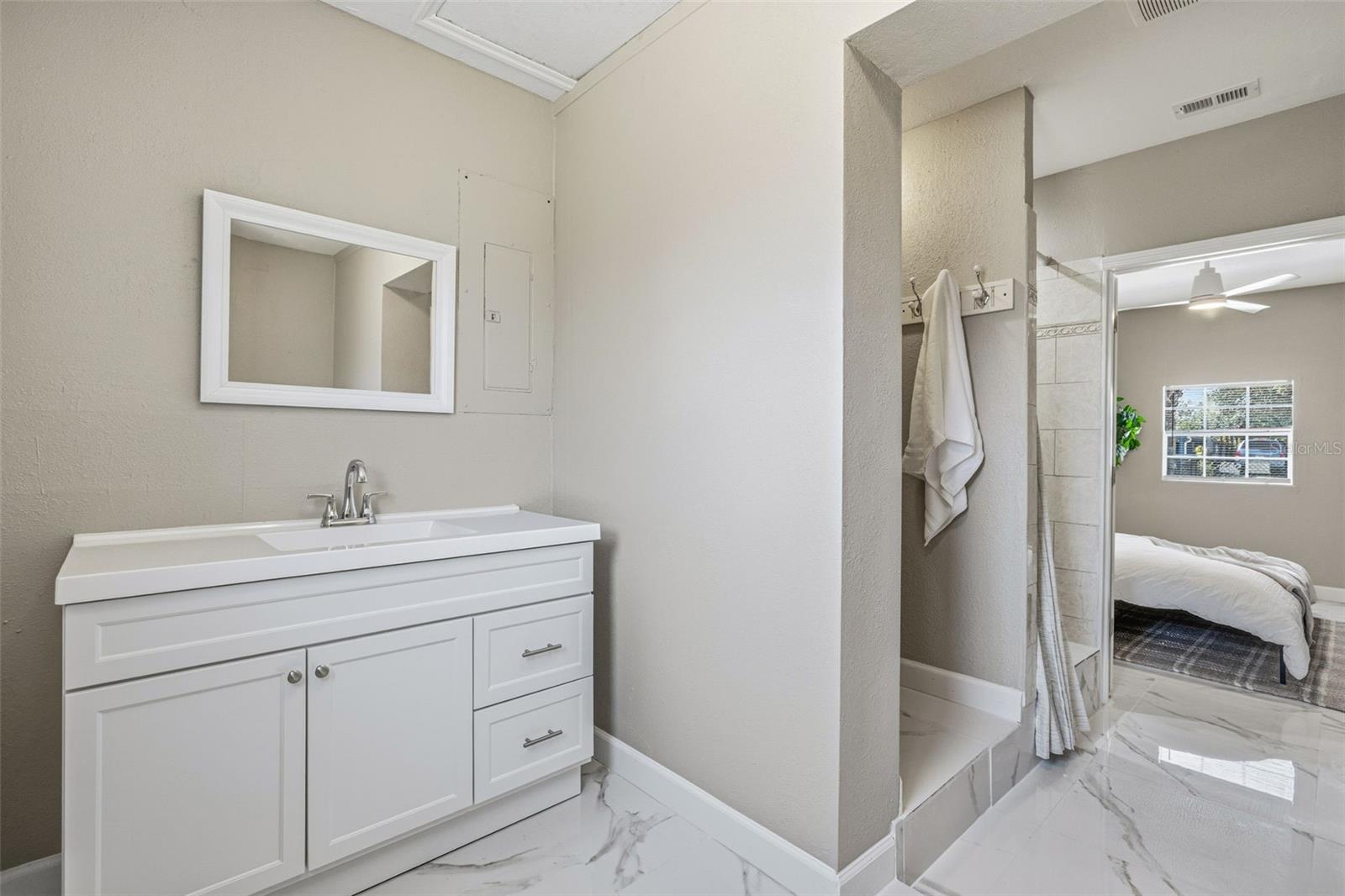 Image 15 of 26 For 613 Savannah Avenue