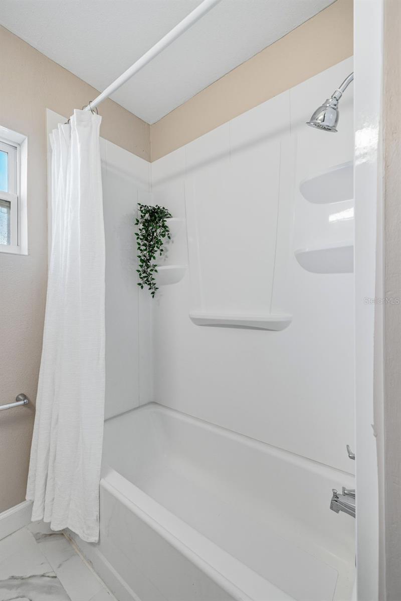 Image 19 of 26 For 613 Savannah Avenue