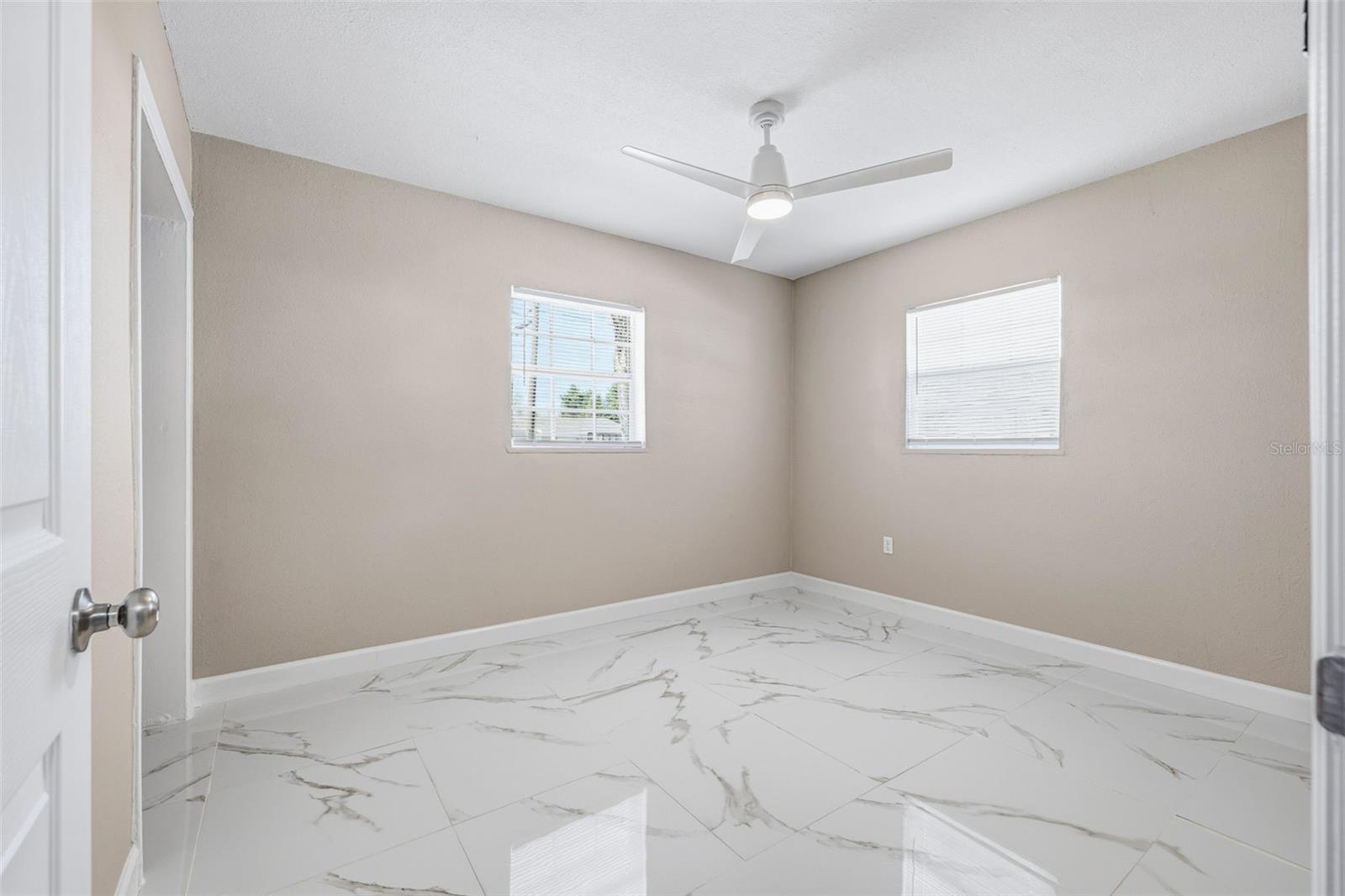 Image 20 of 26 For 613 Savannah Avenue