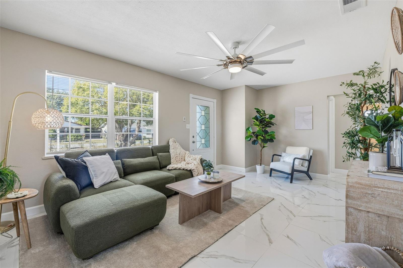 Image 4 of 26 For 613 Savannah Avenue