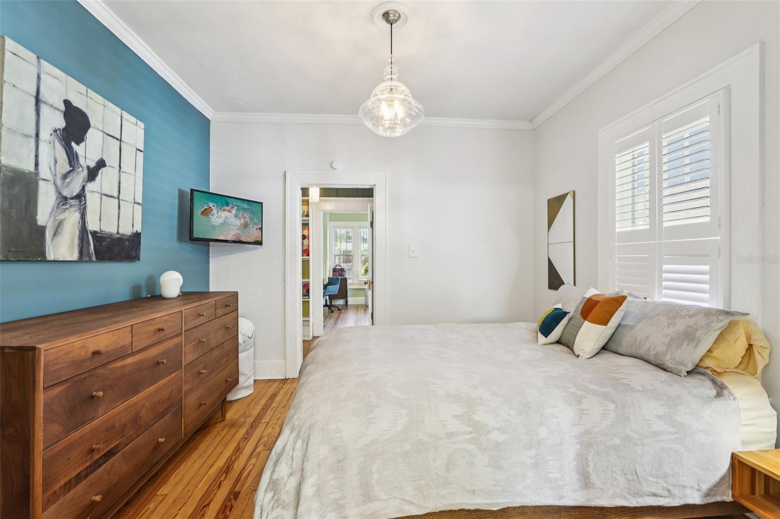 Image 37 of 66 For 921 3rd Street N