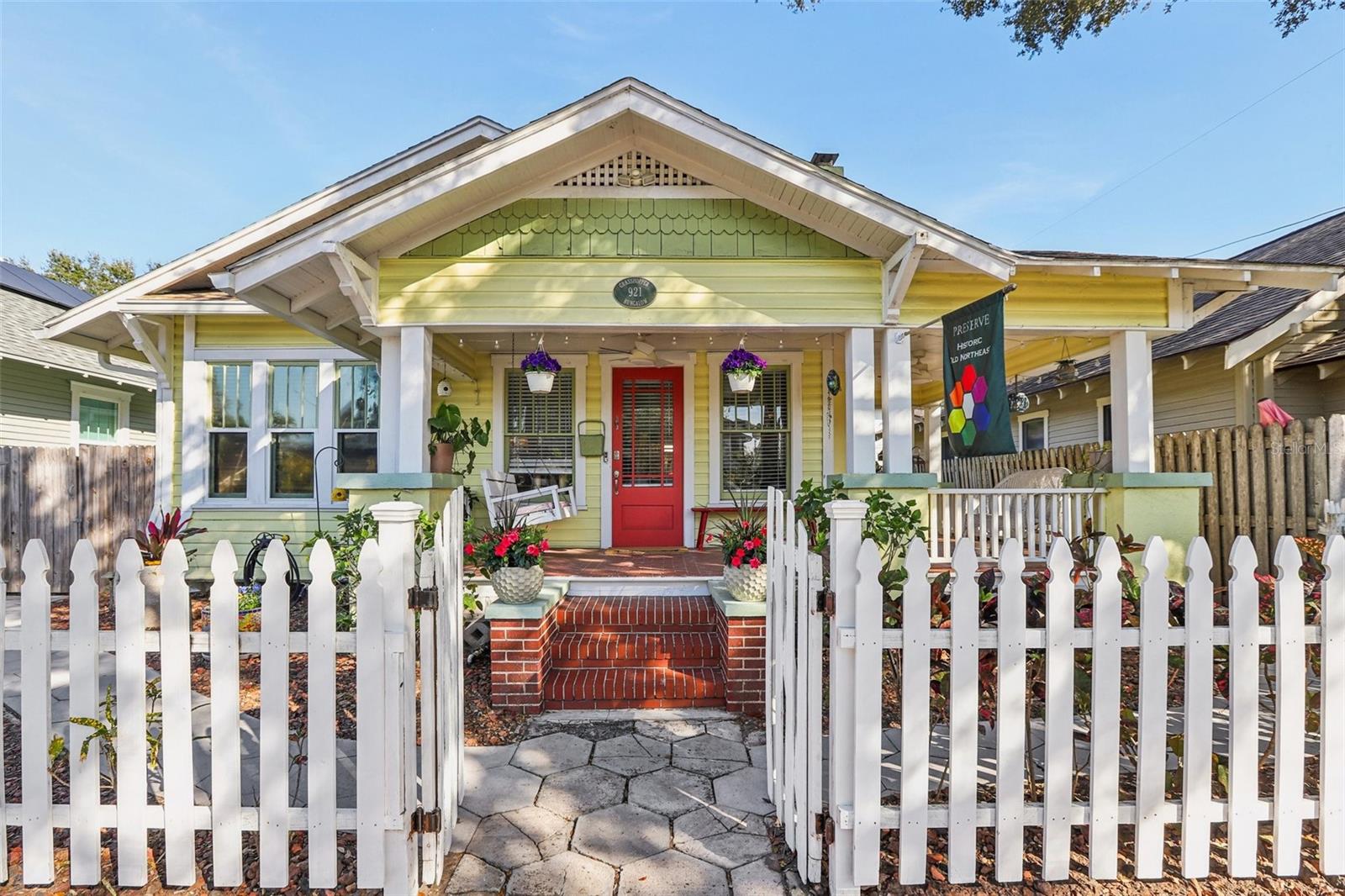 Image 4 of 66 For 921 3rd Street N