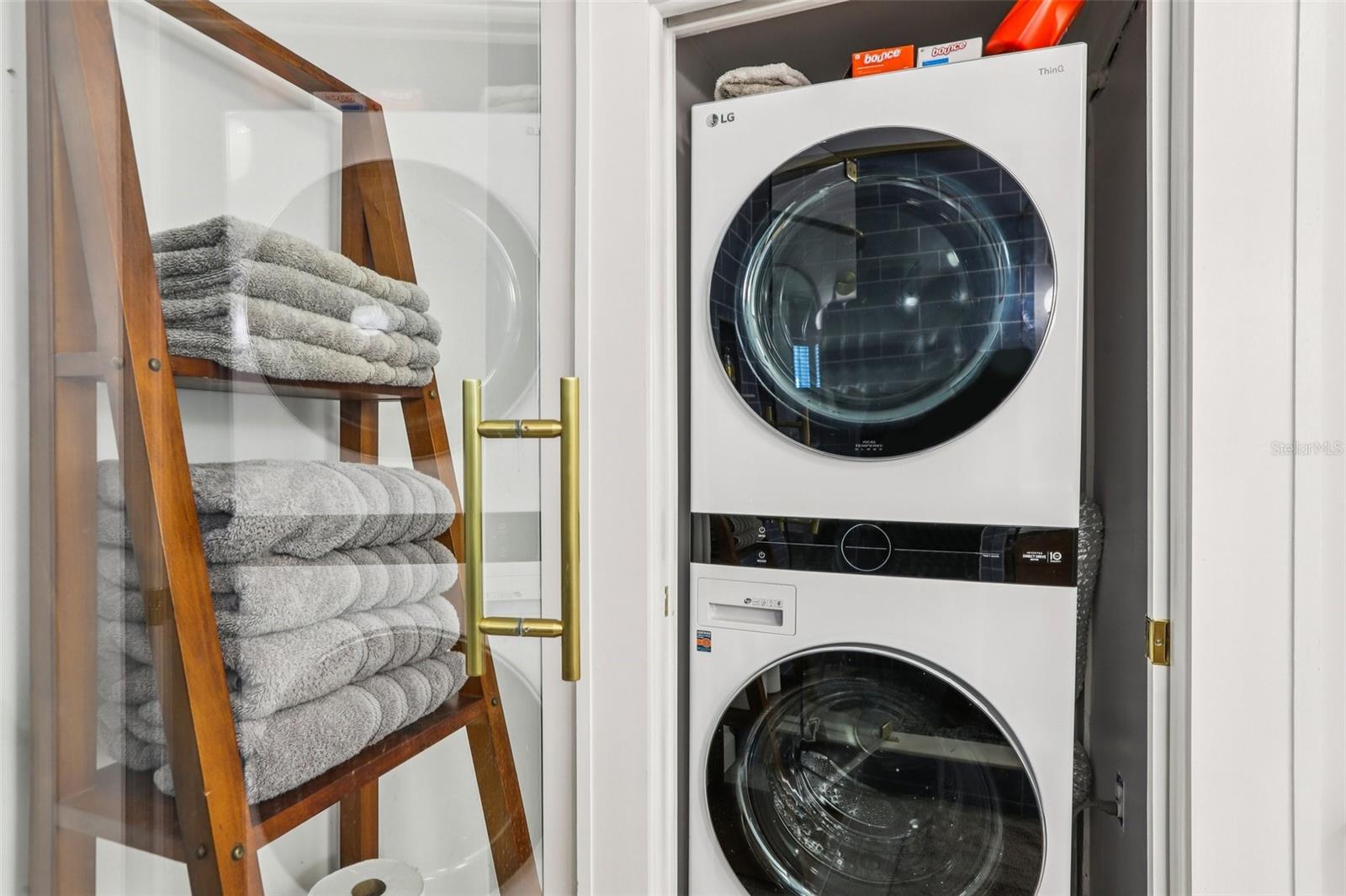 Image 42 of 66 For 921 3rd Street N