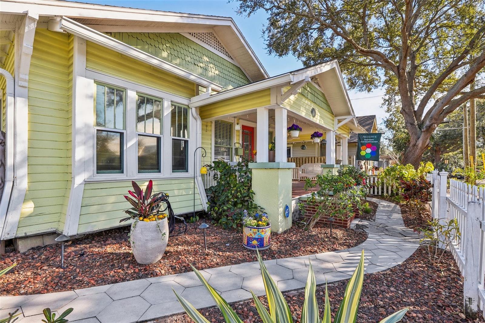 Image 5 of 66 For 921 3rd Street N