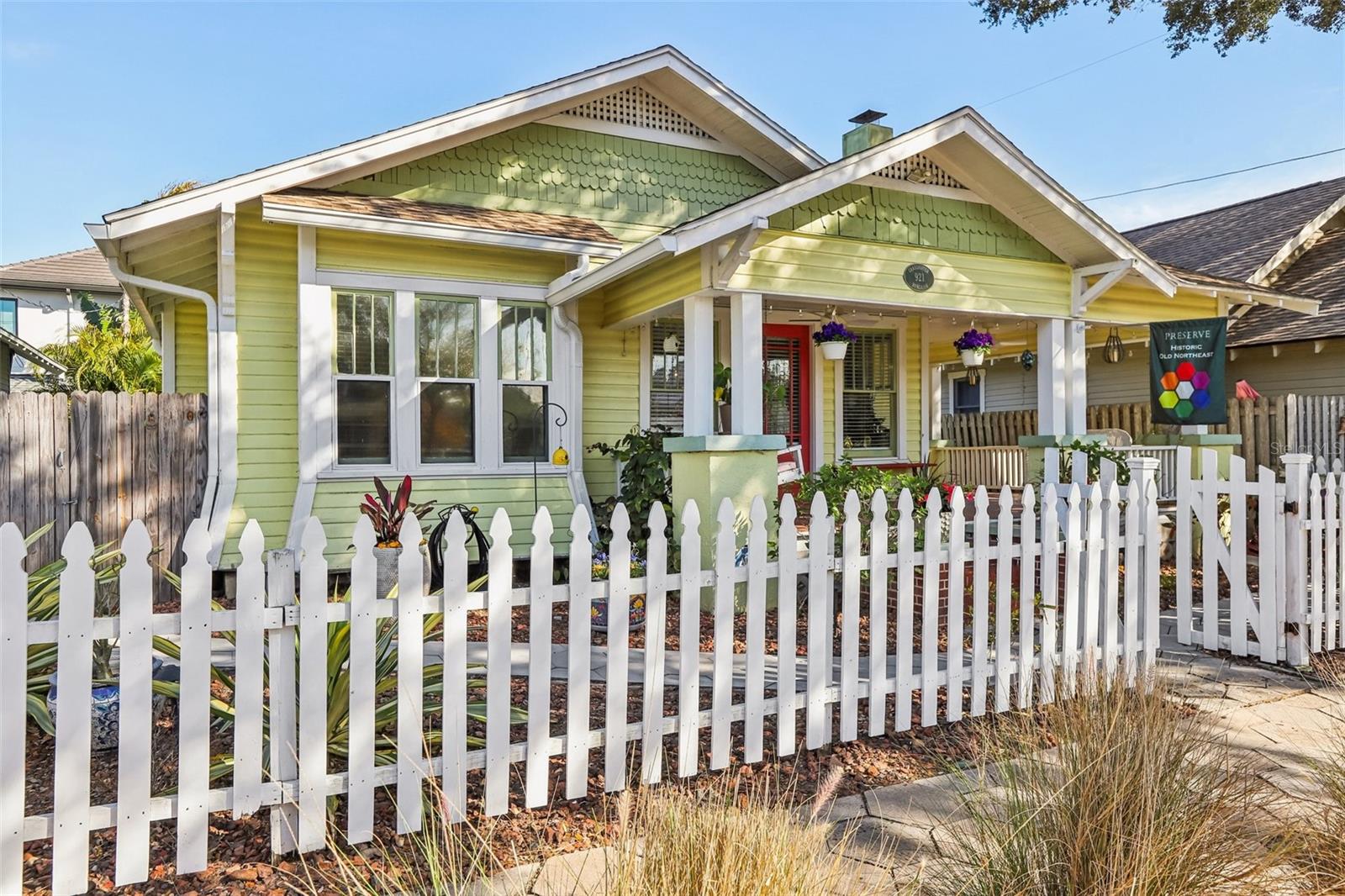 Image 6 of 66 For 921 3rd Street N