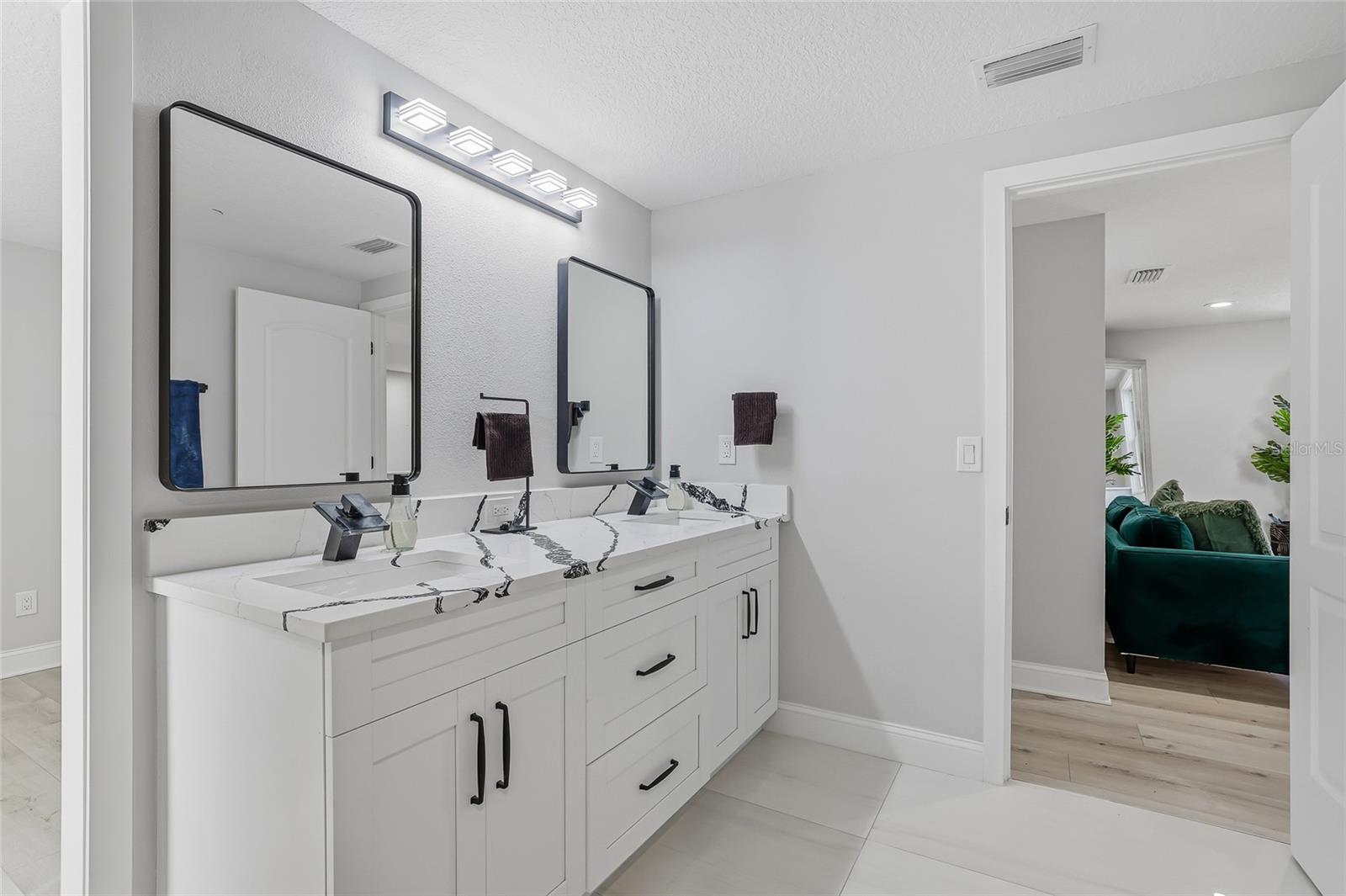 Image 43 of 69 For 4024 Dellbrook Drive