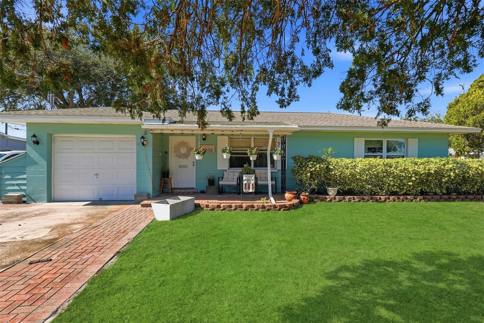 Details for 3992 62nd Street N, ST PETERSBURG, FL 33709