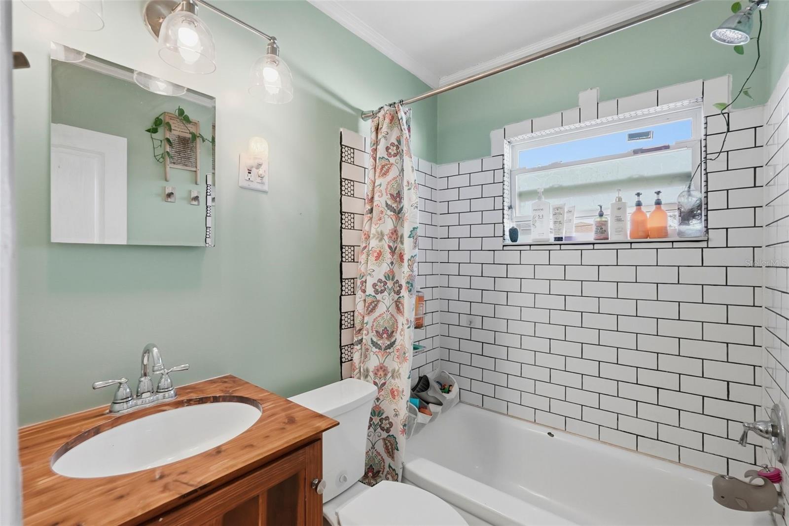 Image 17 of 27 For 3992 62nd Street N