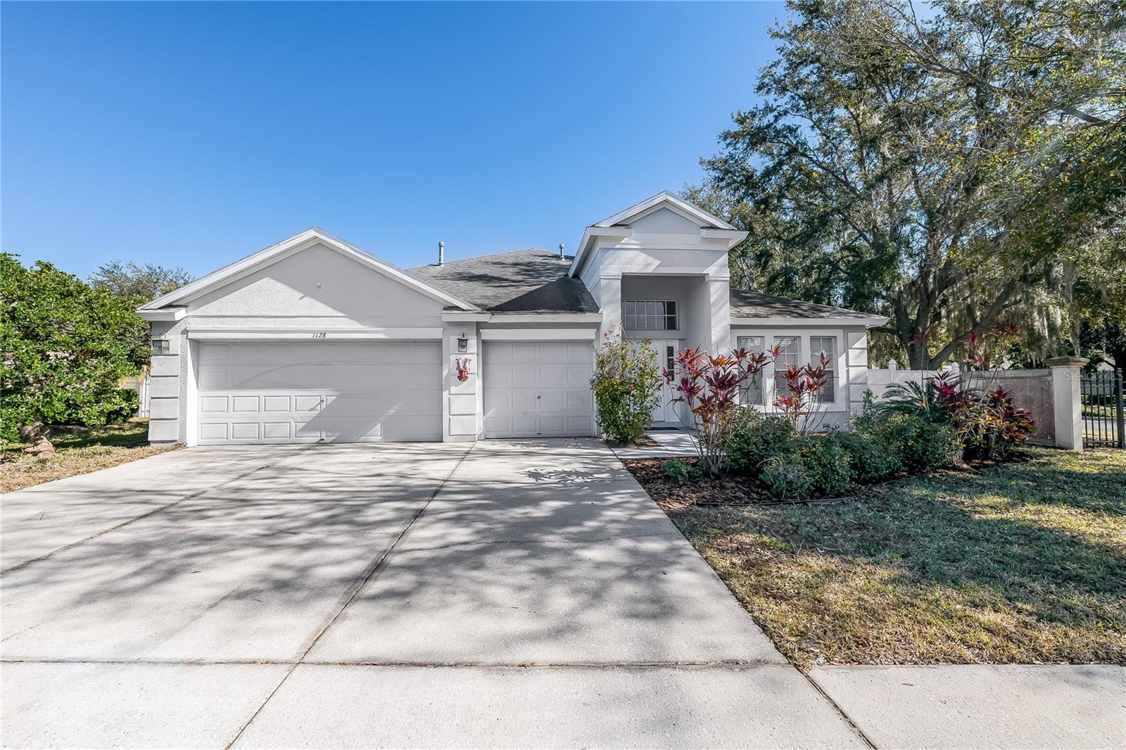 Details for 1128 Helmsdale Drive, WESLEY CHAPEL, FL 33543