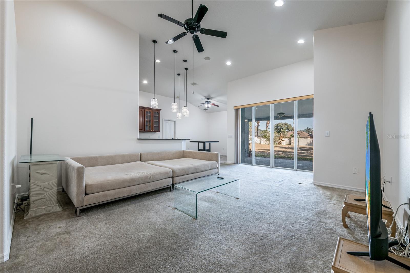 Image 11 of 42 For 1128 Helmsdale Drive