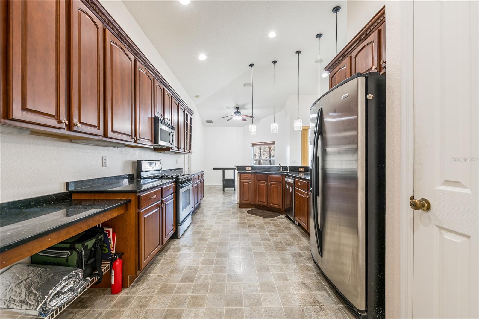 Image 15 of 42 For 1128 Helmsdale Drive