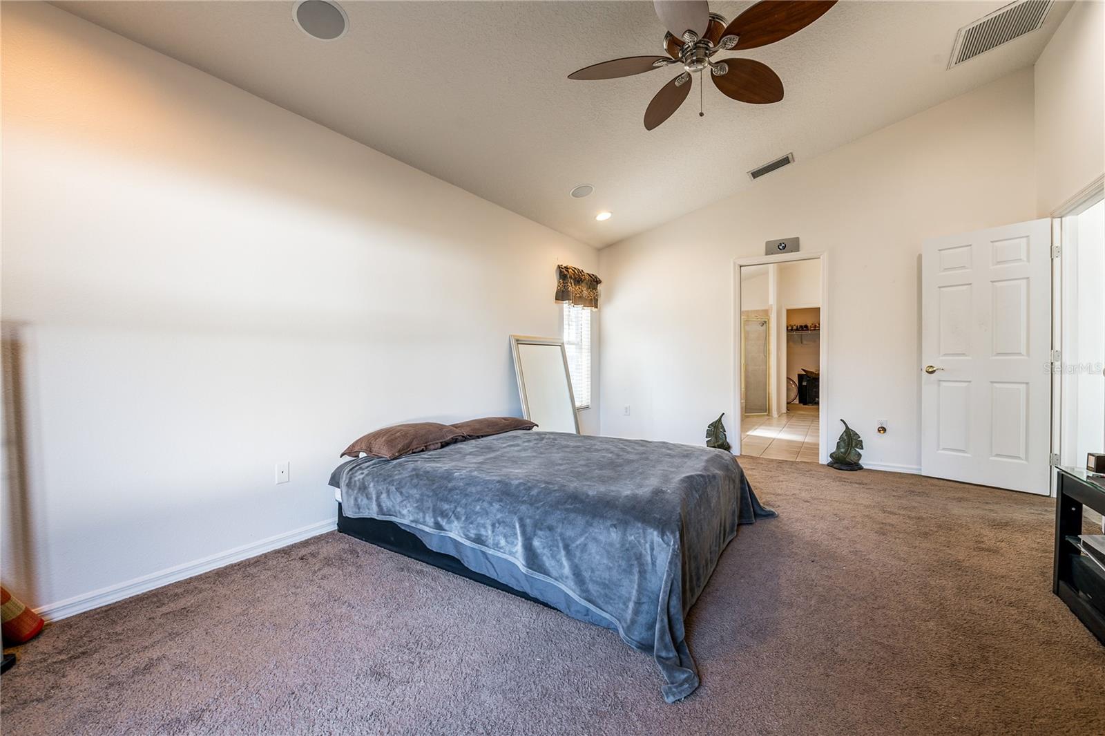 Image 25 of 42 For 1128 Helmsdale Drive