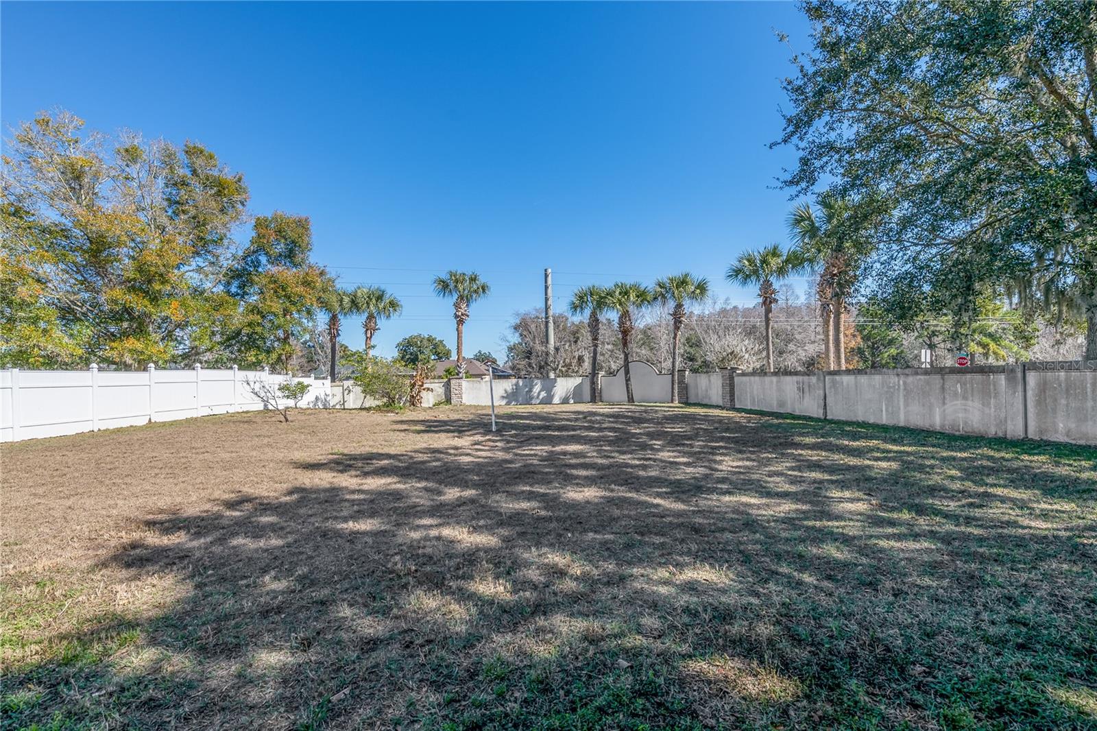 Image 37 of 42 For 1128 Helmsdale Drive