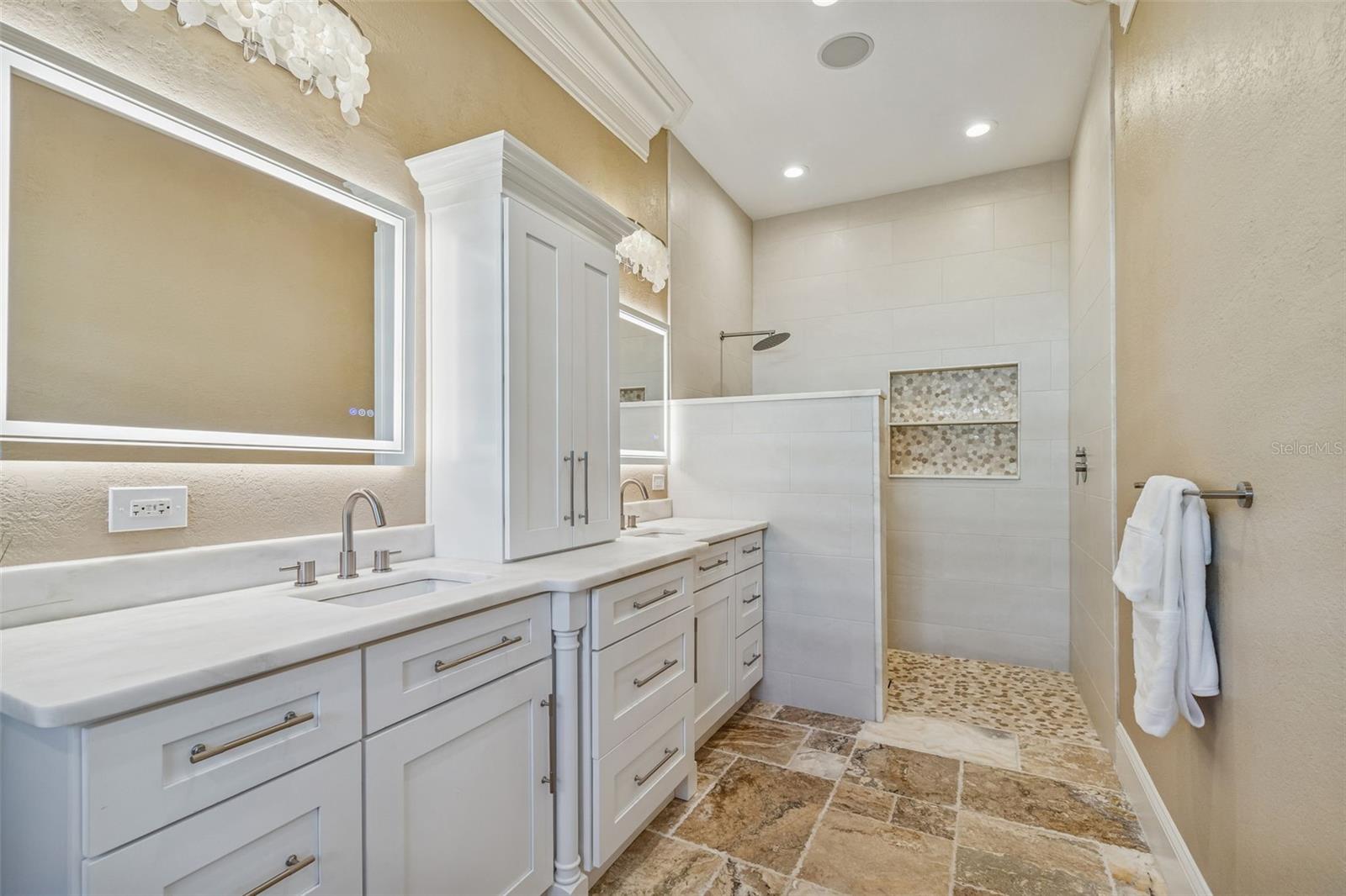 Image 23 of 67 For 605 55th Avenue