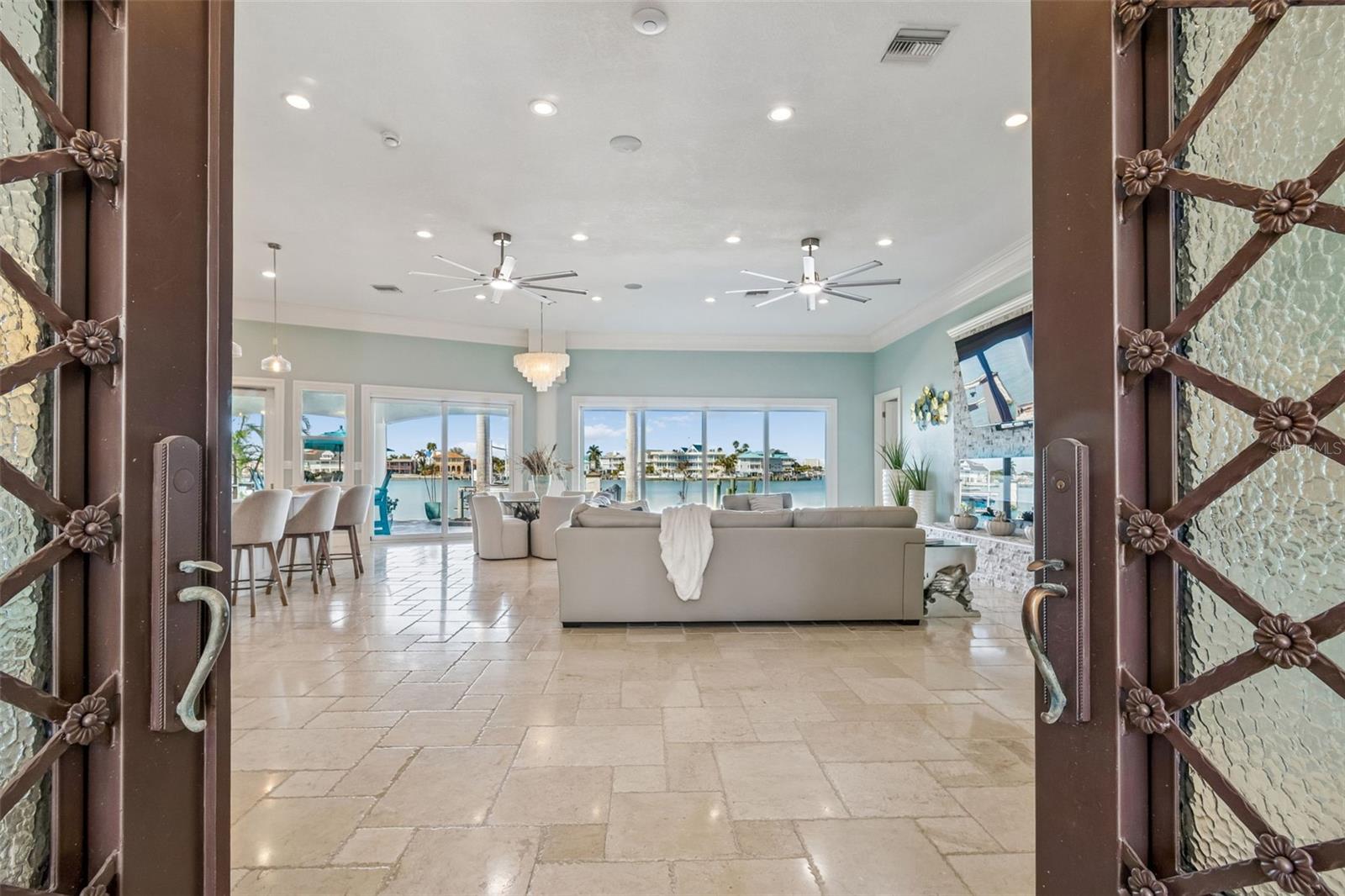 Image 5 of 67 For 605 55th Avenue