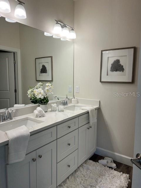 Image 17 of 21 For 5725 Desert Rose Place