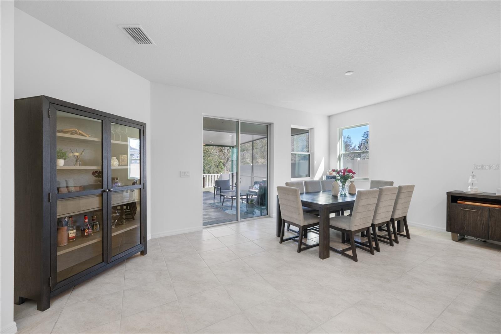 Image 12 of 72 For 20076 Azul Marble Loop