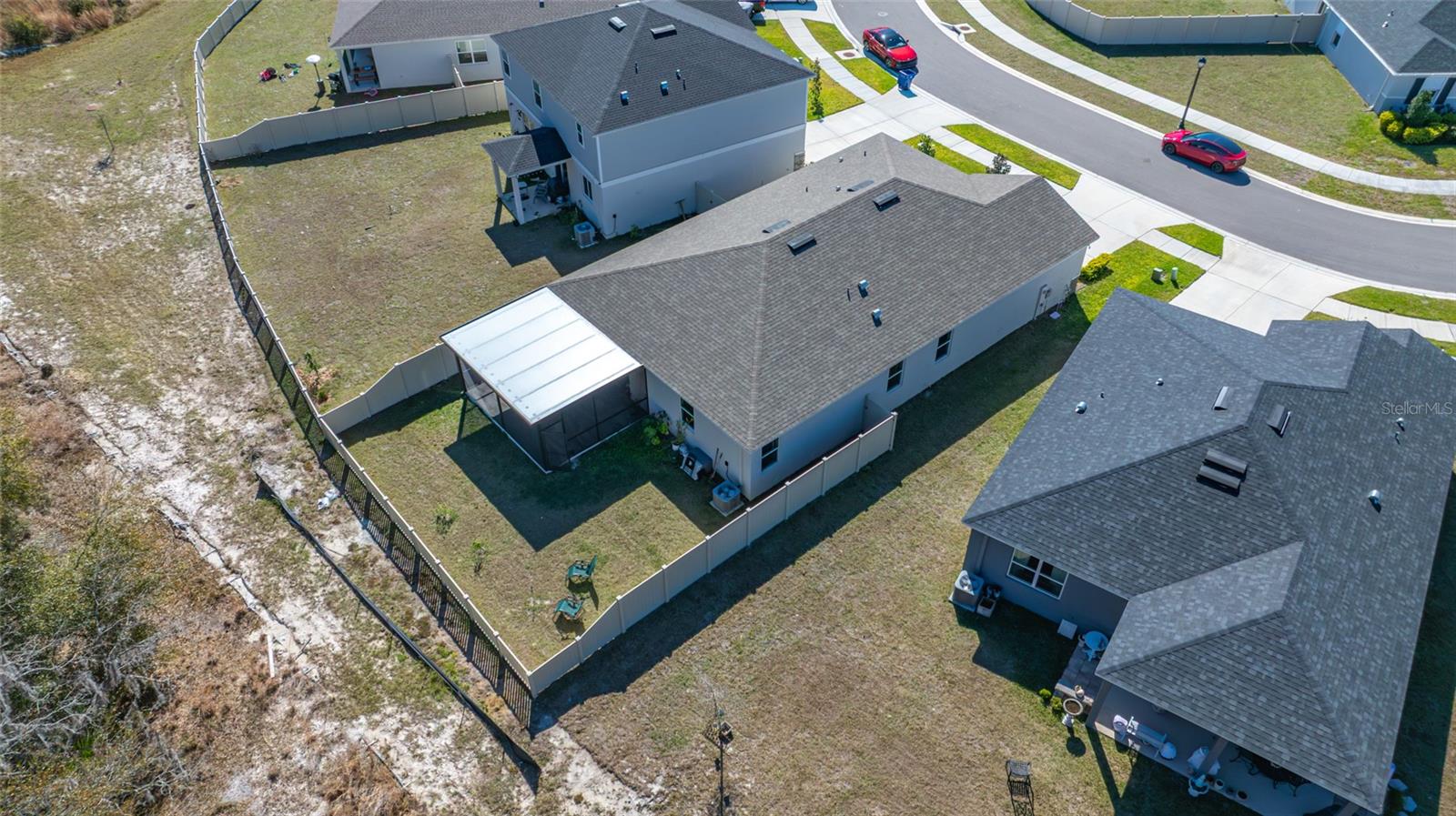 Image 30 of 72 For 20076 Azul Marble Loop