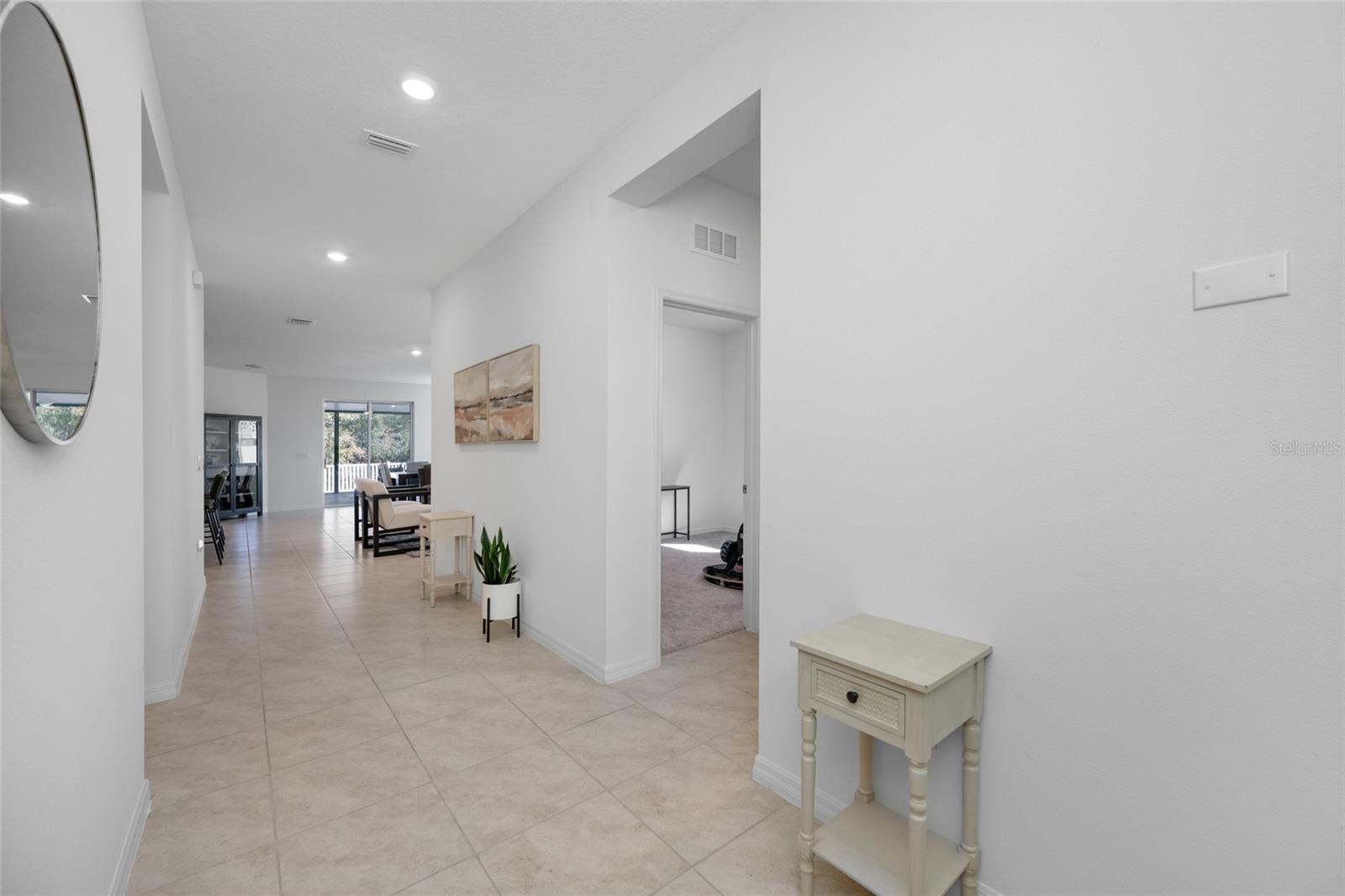 Image 35 of 72 For 20076 Azul Marble Loop