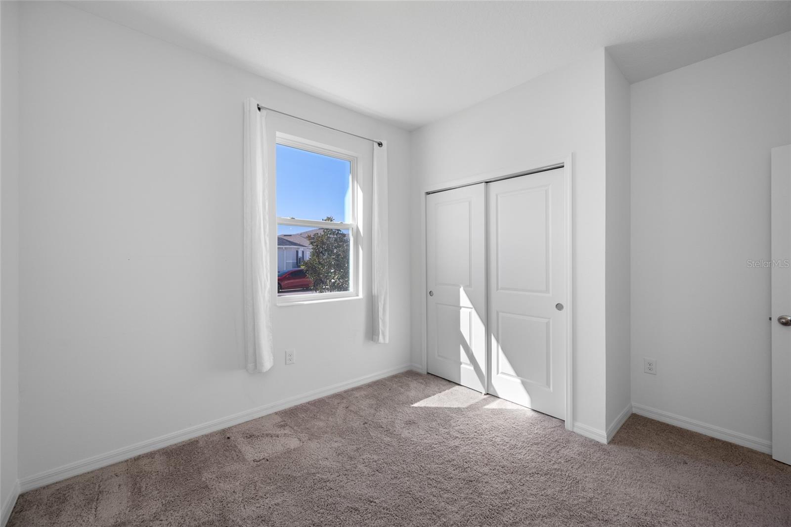 Image 45 of 72 For 20076 Azul Marble Loop