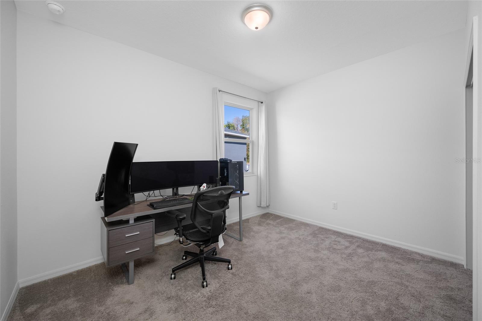 Image 49 of 72 For 20076 Azul Marble Loop