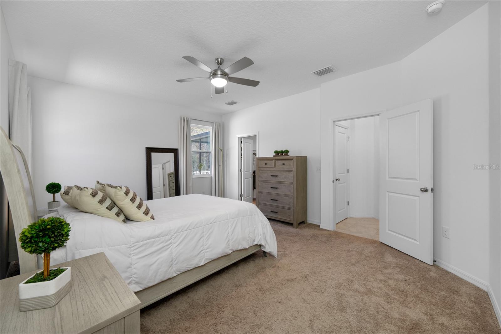 Image 64 of 72 For 20076 Azul Marble Loop